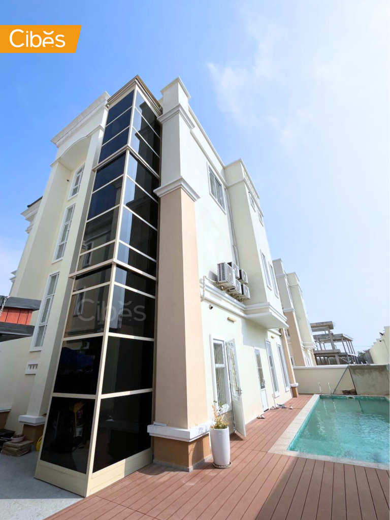 outdoor-home-elevator