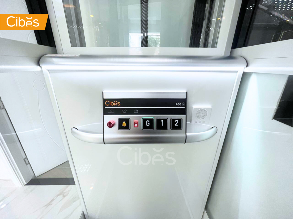 Cibes Uno elevator control panel with integrated safety features