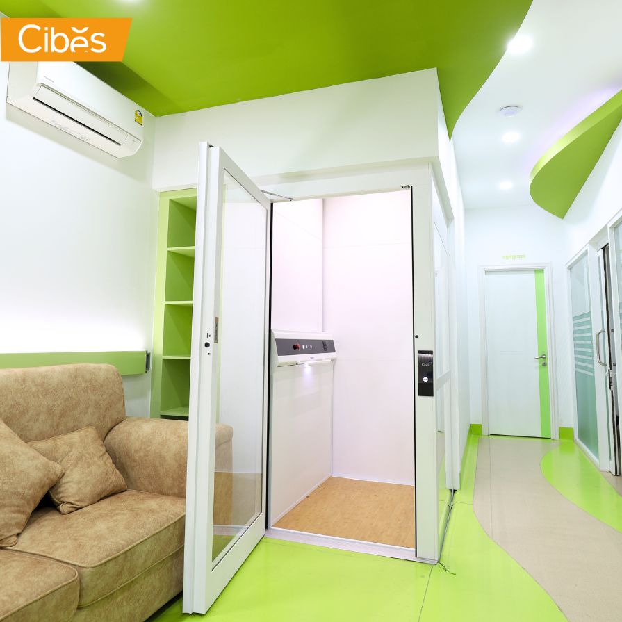 ជណ្តើរយន្តនៅជាន់ខាងលើ